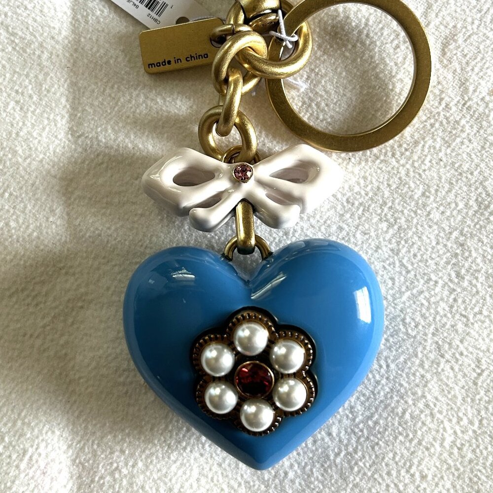 NWT COACH Heart Bag Charm, CBH12